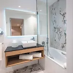 By Ihg Ξενοδοχείο Μπράγκα