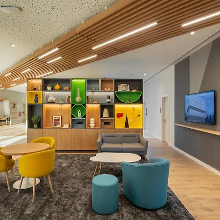 Hotel By Ihg Braga