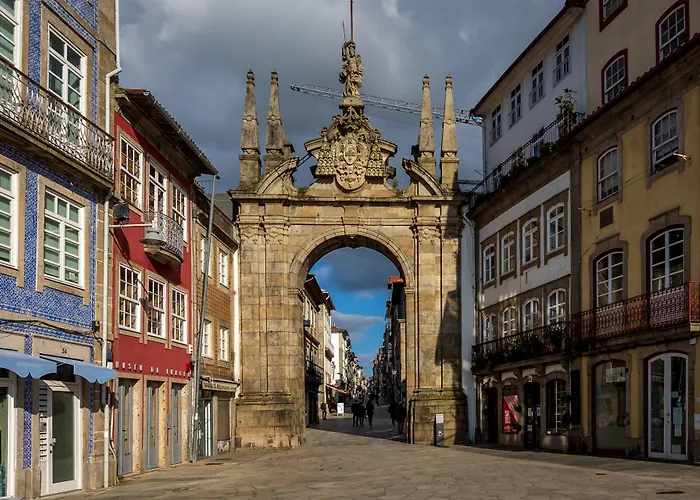 By Ihg فندق براغا