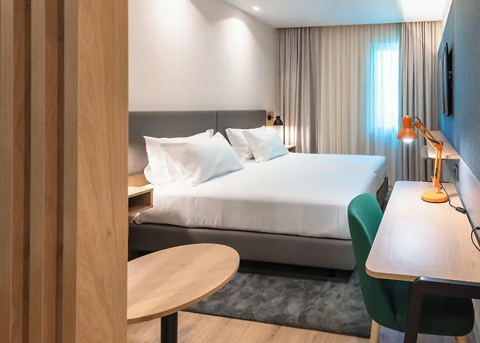 Ξενοδοχείο By Ihg 4*