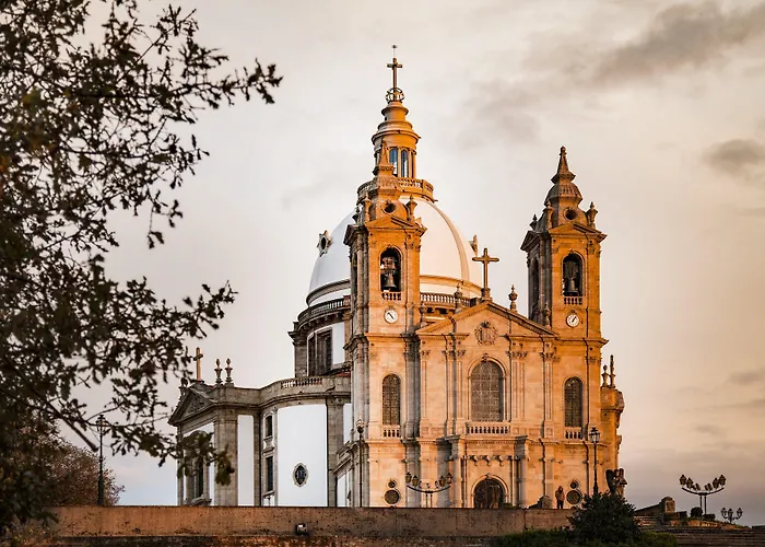 By Ihg فندق براغا